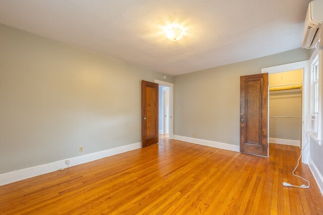 Building Photo - Charming 3-Bedroom Home in the Heart of Sp...