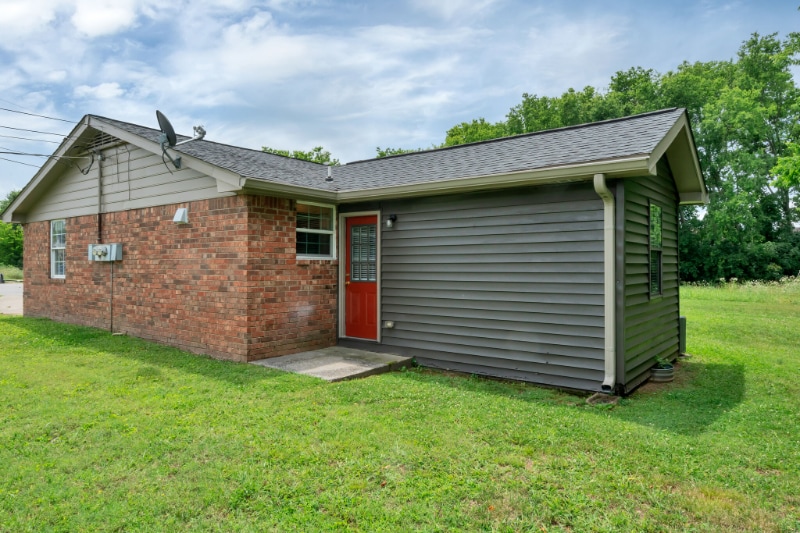 Building Photo - 100 Old Trail Ct