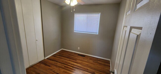 Building Photo - 3218 Canterbury Ln