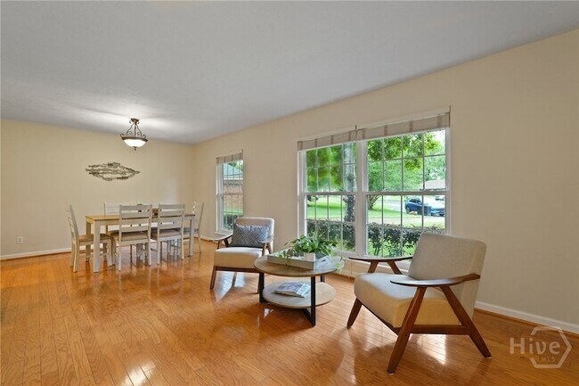 Building Photo - 609 Indigo Cir