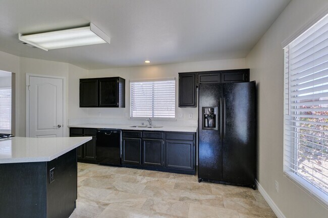 Building Photo - 434 Viewmont Dr