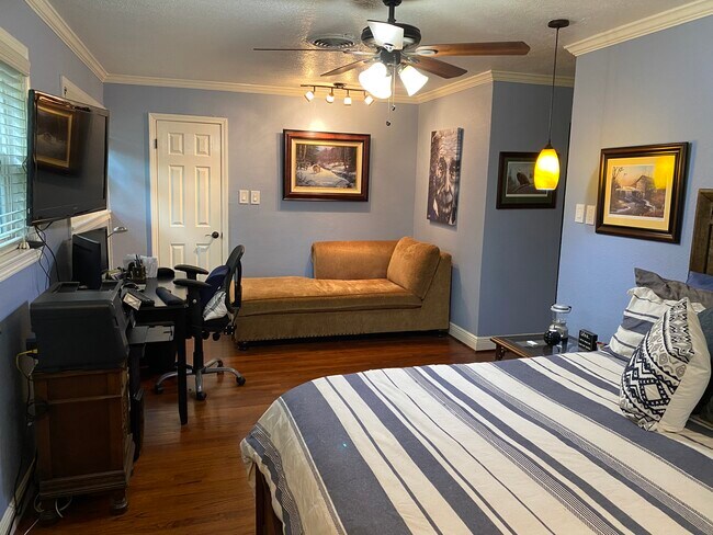 Second Bedroom - 1320 Woodvine Dr