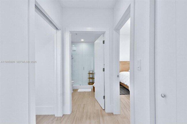 Building Photo - 18800 NE 29th Ave