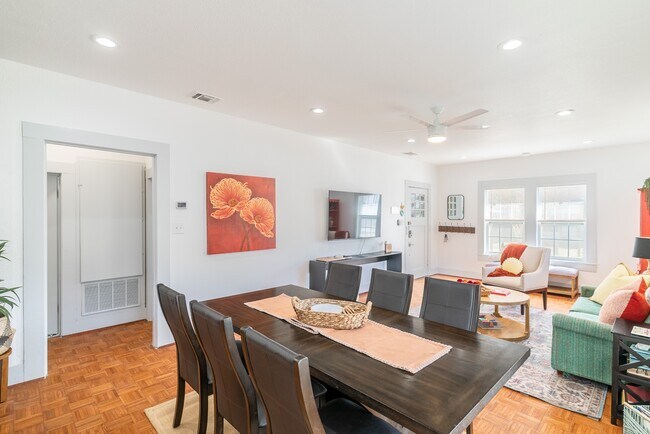 Building Photo - 475 E French Pl