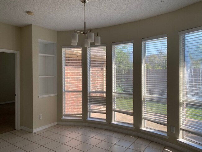 Building Photo - Coming Soon in Fort Worth! 4 bedroom with ...