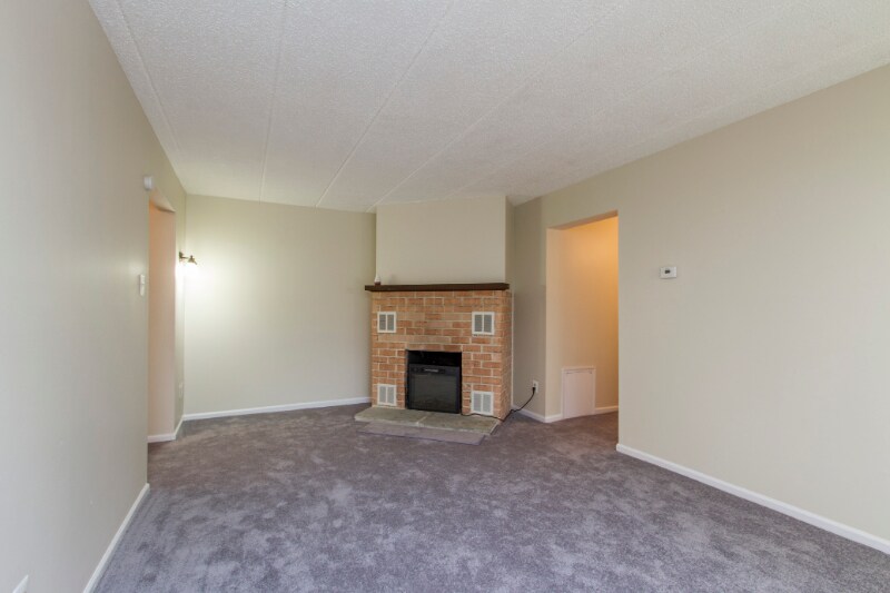 Building Photo - 300 Washington Pl