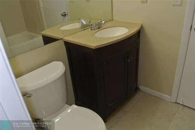 Building Photo - 5801 Riverside Dr