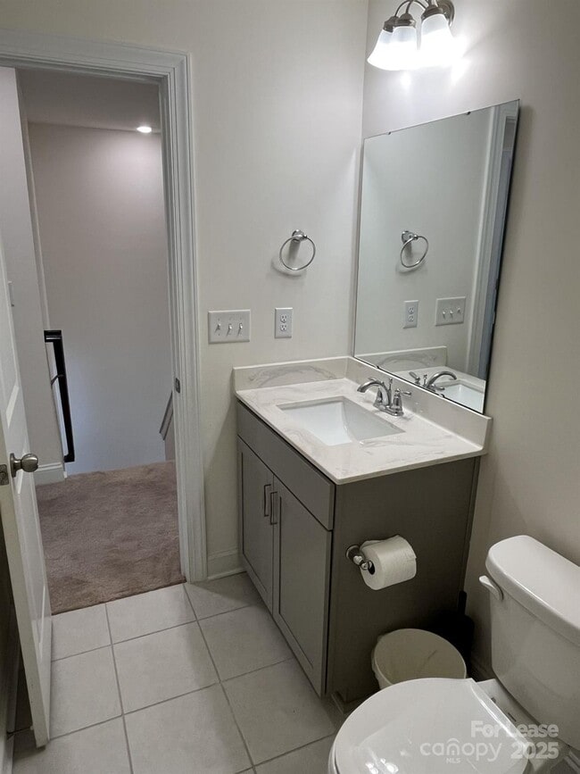 Building Photo - 6814 Harris Bay Rd