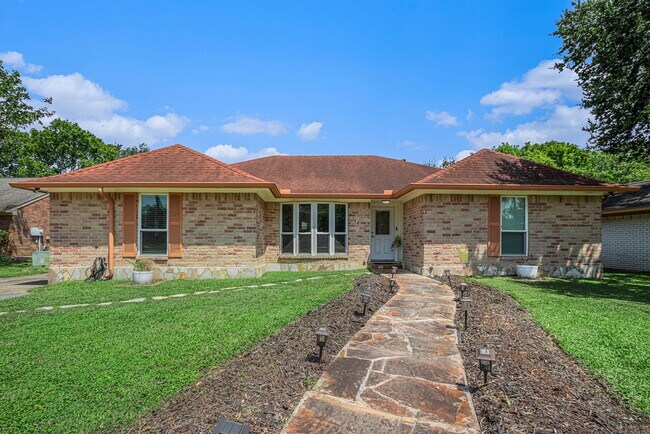 Building Photo - 5118 Whittier Oaks Dr