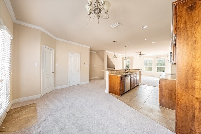 Building Photo - 2500 Rockbrook Dr
