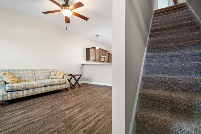 Building Photo - Marshall Farms Townhome Near Piney Green