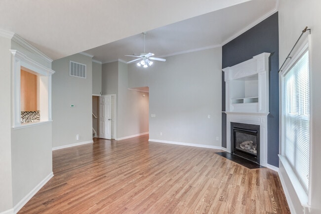 Building Photo - 833 Willow Bay Dr