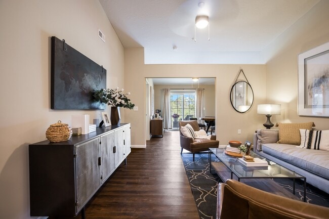 Building Photo - Redwood Commerce Township