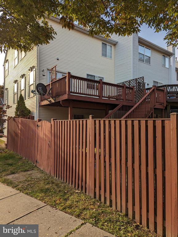 Building Photo - 2701 Summers Ridge Dr