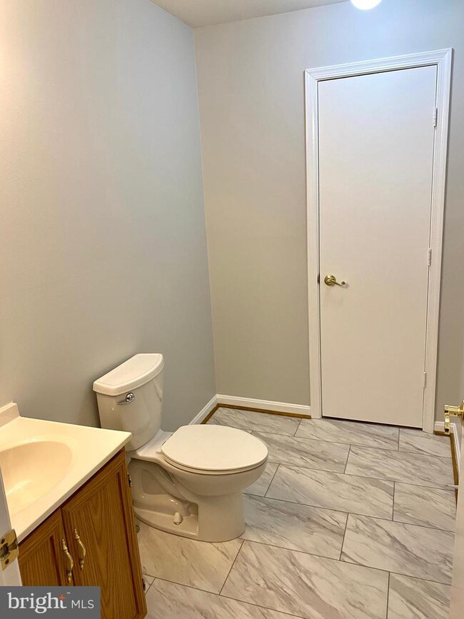 Building Photo - 13205 Cloppers Mill Dr