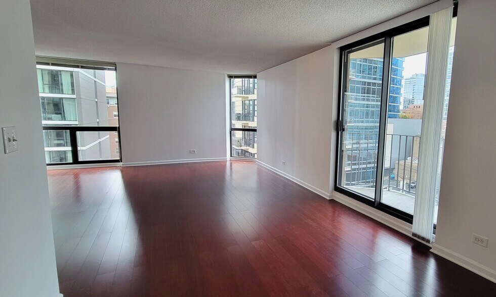 Living Room - Balcony at Right - 70 W Huron St