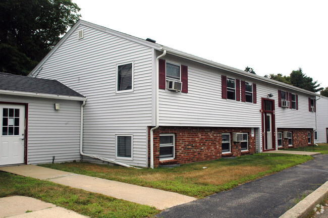 Building Photo - Brandy Hill Apartments