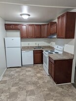 Building Photo - 1001 White Oak Rd