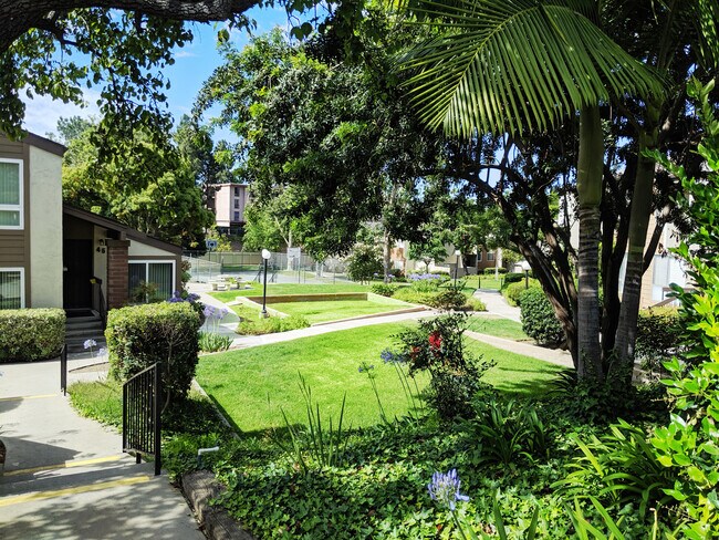 Beautiful Common Areas - 7823 Tommy Dr