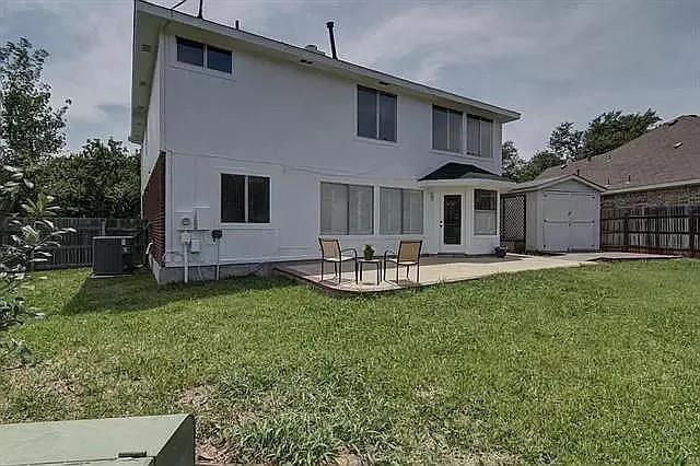 Building Photo - 16704 Sabertooth Dr