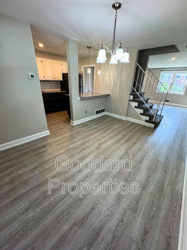 Building Photo - 1214 Deanwood Rd