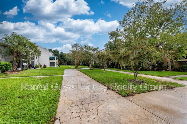Building Photo - 4331 Plaza Gate Ln