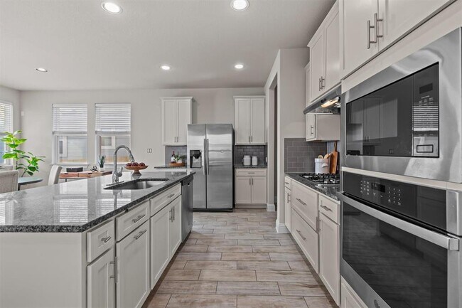 Building Photo - 124 Oakstone Dr