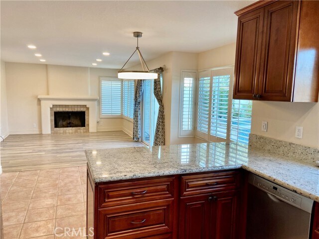 Building Photo - 28732 Rancho Del Lago