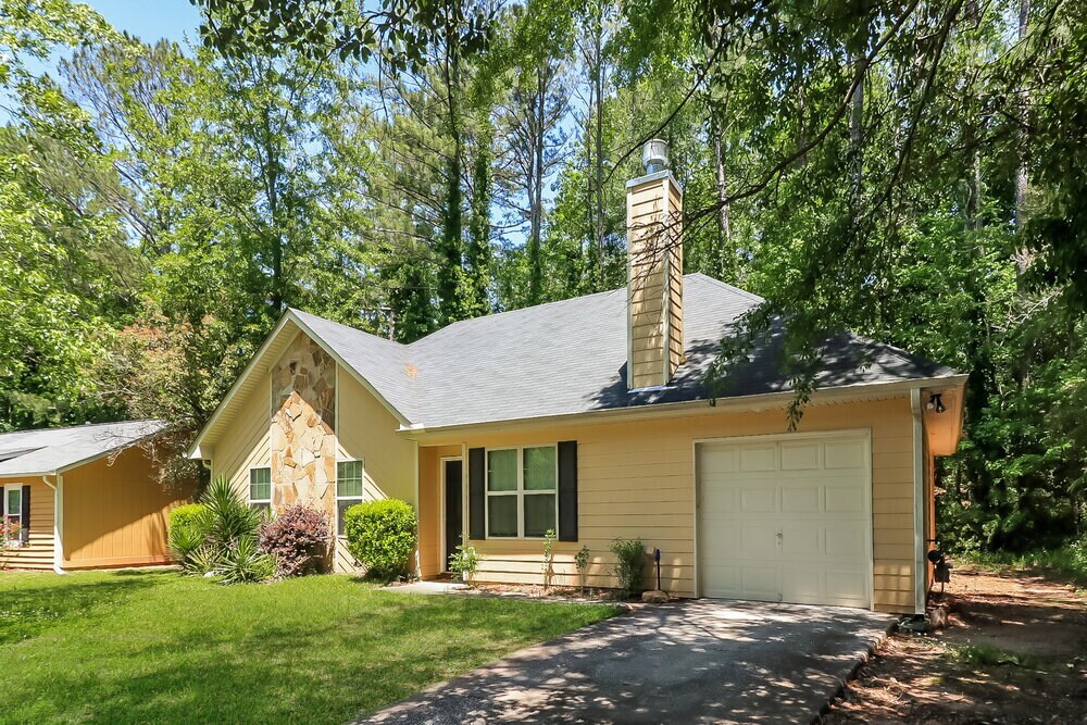 Building Photo - 4999 Galbraith Cir