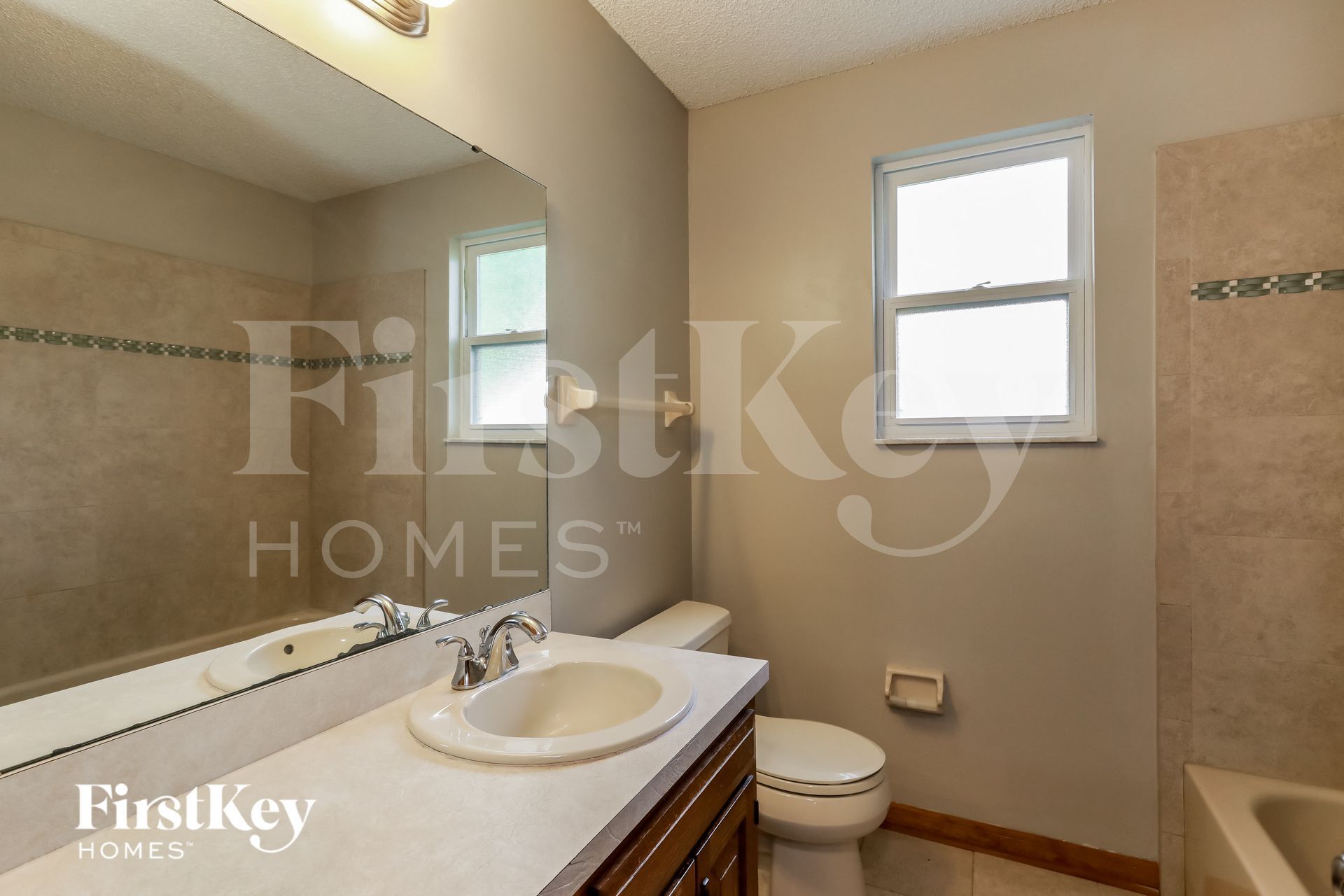 Building Photo - 515 Nassau Ct