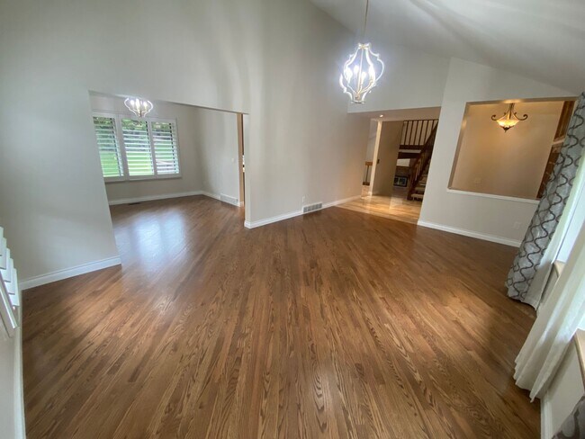 Building Photo - Great Home in the Highlands 360
