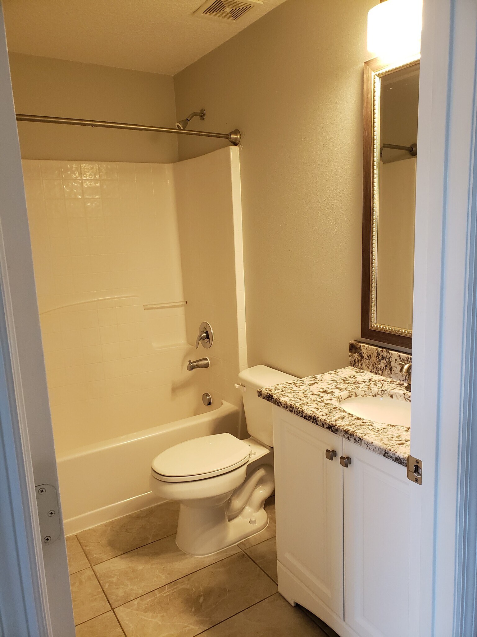 Building Photo - 76550 Longleaf Loop