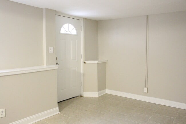 Interior Photo - Vanderbilt Place E 42nd
