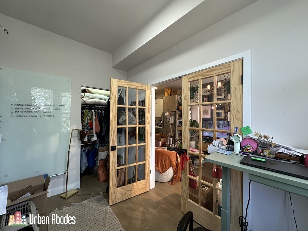 Building Photo - 841 N Mozart St