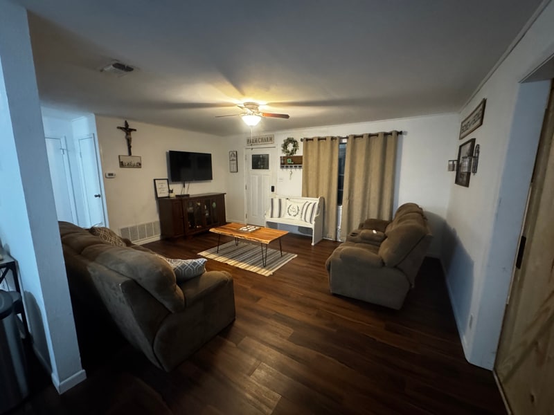 Building Photo - 3670 US-377