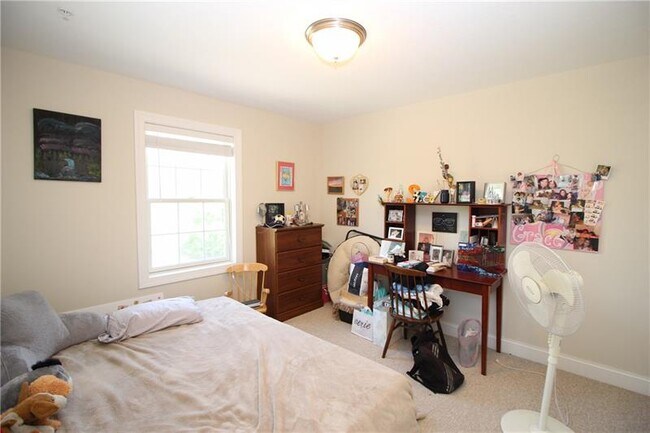 Building Photo - 102 Chapel Harbor Dr
