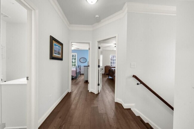 Building Photo - 410 Rose Garden Ln