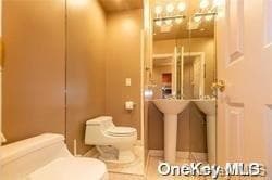 Building Photo - 1 Portico Ct