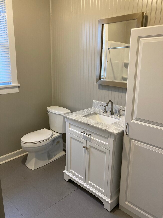Bathroom - 510 Main St