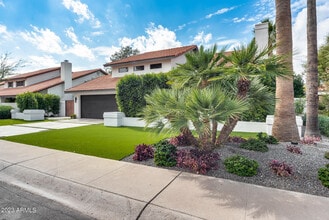 Building Photo - 8618 N Timberlane Dr