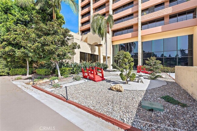 Building Photo - 24055 Paseo Del Lago