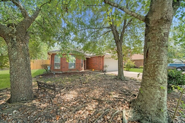 Building Photo - 135 Fairwind Trail Dr