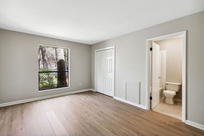 Building Photo - Mariners Walk - Easy walk to the beach