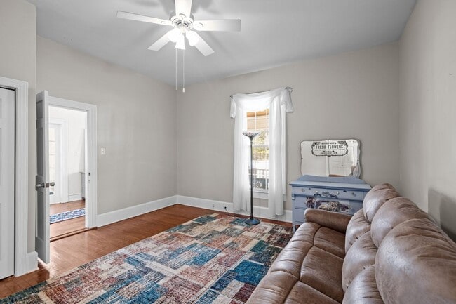 Building Photo - RENTAL HOME 3BD/2BTH
