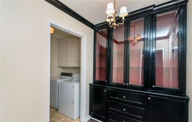 Building Photo - WELCOME TO GEORGETOWN CONDOMINIUMS IN SPRI...