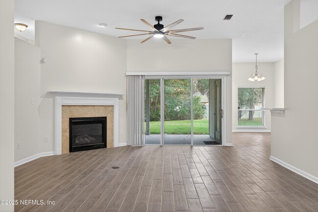 Building Photo - 14344 Summer Breeze Dr