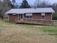 Building Photo - 4 Bed, 1 Bath Home off Woodruff Road is Available