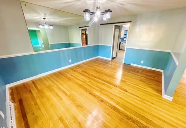 Building Photo - 2947 Chamberlain Rd