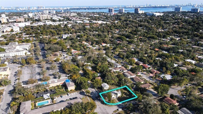 Building Photo - 12247 NE 9th Ave