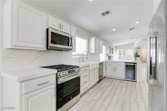 Building Photo - 2259 Smokey Sky Dr